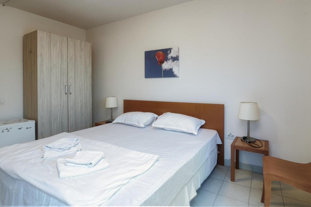 Hotel Cochet Constanta Exterior photo
